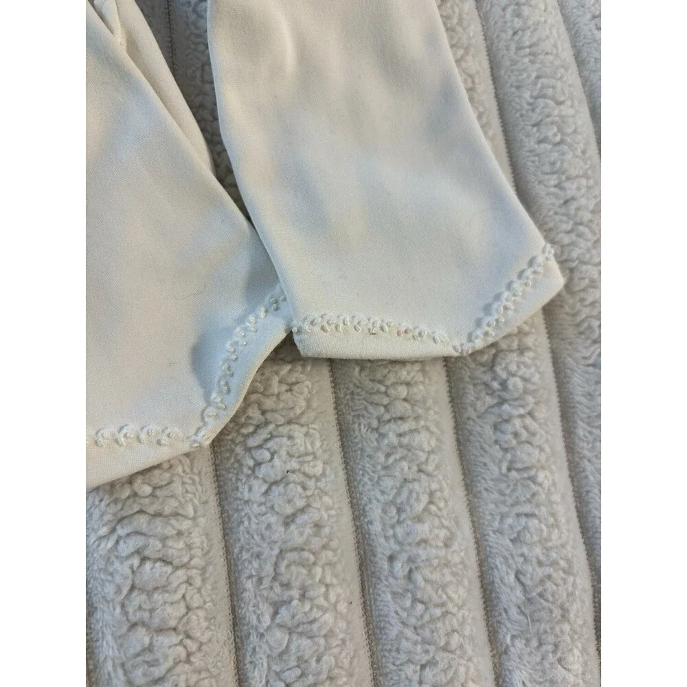 Vintage 1940s-50s Ladies Off White Gloves Lace Trim V Hem